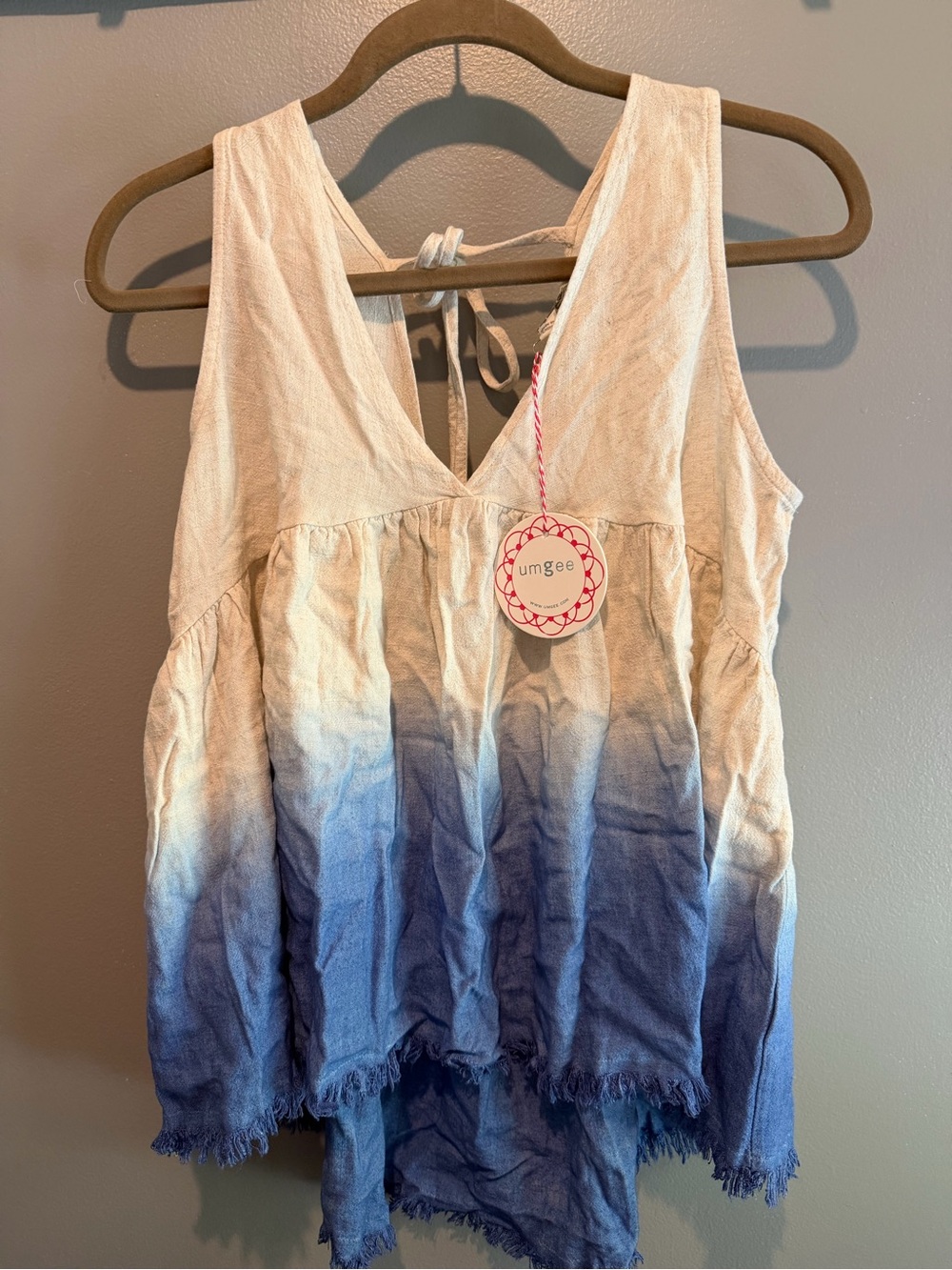 Umgee Cream to Blue Ombre Sleeveless V-Neck Top